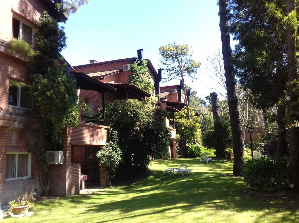 Cabanas Baden Baden Villa Carilo Kültér fotó